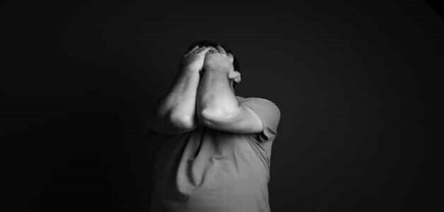 هل الاكتئاب من علامات الموت هل الاكتئاب من علامات الموت