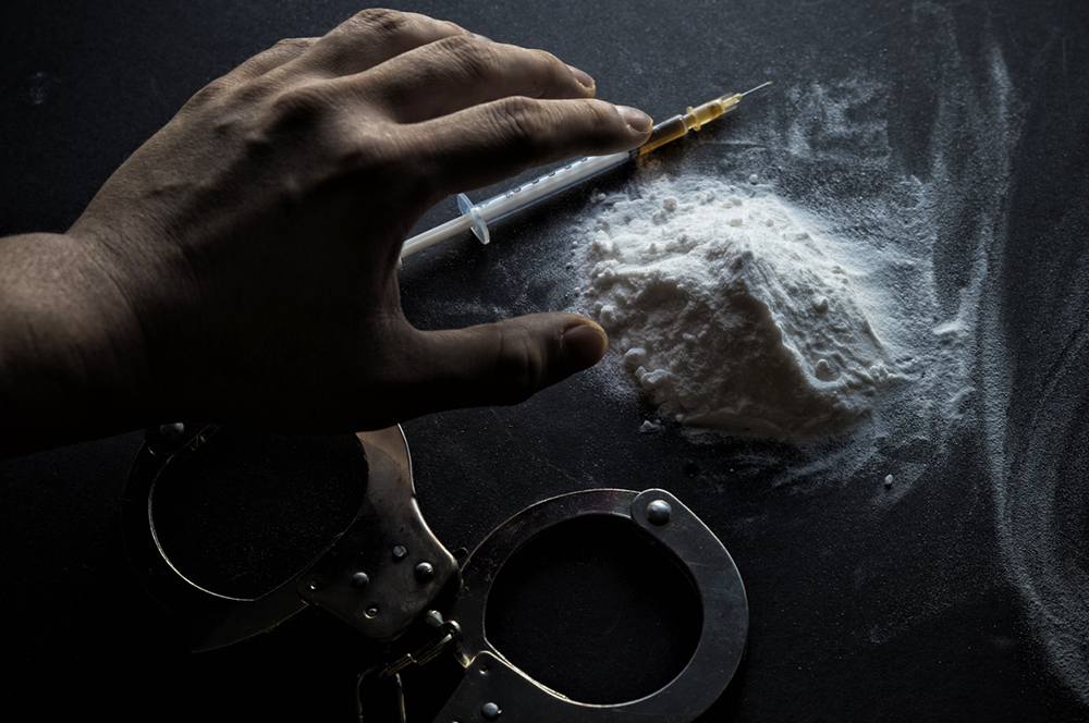 الإدمان و التعاطي