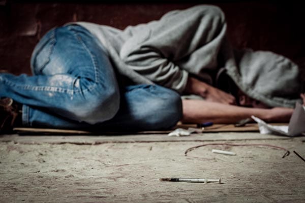 الأعراض الانسحابية للمخدرات و كيفية التعامل معها 3 الأعراض الانسحابية